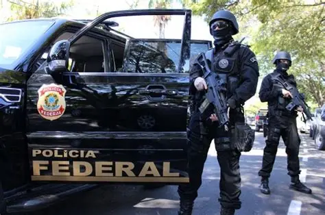 Operação nacional prende mais de 100 pessoas e bloqueia R$ 508 milhões Operação nacional prende mais de 100 pessoas e bloqueia R$ 508 milhões